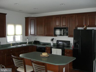 4557 Hidden Stream Ct unit 50, Owings Mills, MD 21117 - photo 2