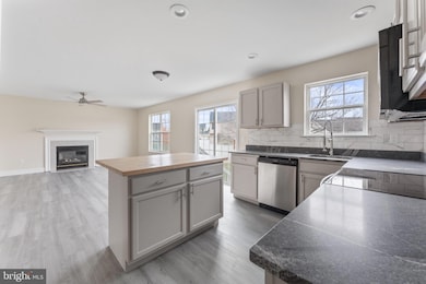 403 Worchester Dr, Dover, DE 19904 - photo 2