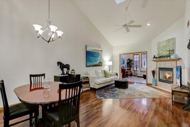 15 Blue Iris Way unit 6, Fitchburg, WI 53711 - photo 6