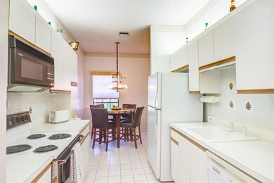 5382 Venetia Ct E (11 of 19)