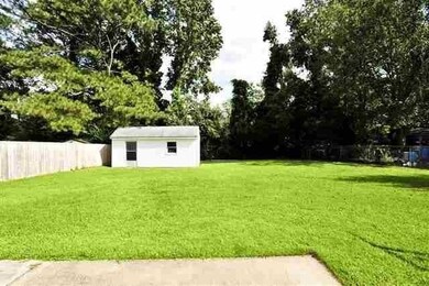 304 Tower Dr, Jacksonville, NC 28546 - photo 5