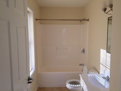 10 Sentinel Ct unit 201, Manchester, NH 03103 - photo 5