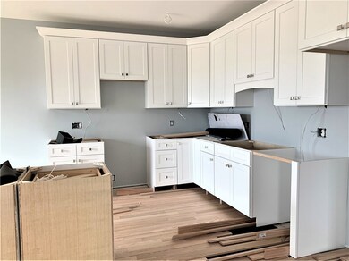 308 Chases Ln unit 2, Middletown, RI 02842 - photo 3