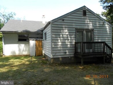 1405 Quinwood St, Hyattsville, MD 20783 - photo 3