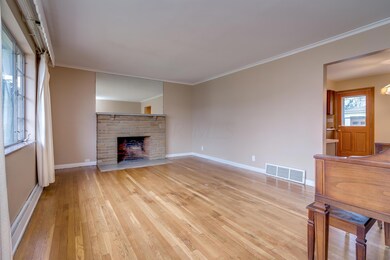 04 - 274 Dixon Court-4.jpg