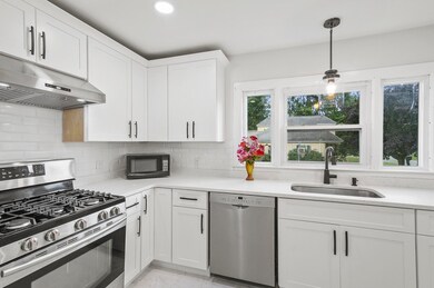 17 Mercier St, Dracut, MA 01826 - photo 7