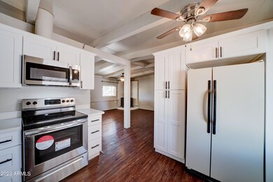 470 S Grand Dr-10