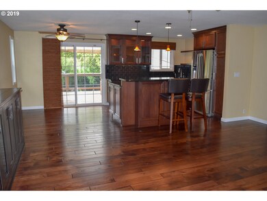 601 Rowan Ave, Springfield, OR 97477 - photo 7