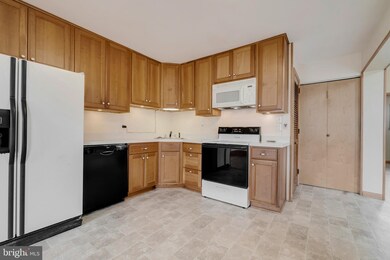21096 W Sharp St, Rock Hall, MD 21661 - photo 5
