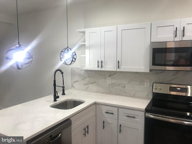 144 N Wilton St, Philadelphia, PA 19139 - photo 6