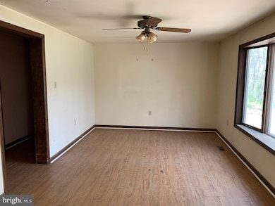 6420 Carters Run Rd, Marshall, VA 20115 - photo 6