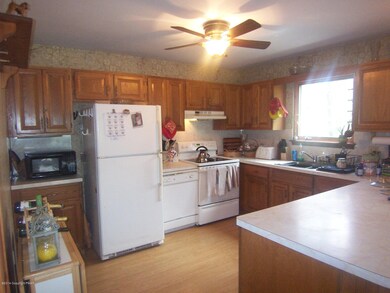 34 Cherokee Ln, Jim Thorpe, PA 18229 - photo 5