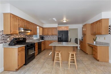 484 Heather Marie Dr, Hendersonville, NC 28792 - photo 7