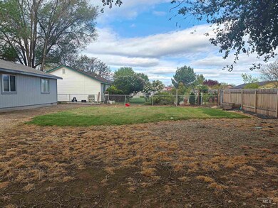 503 E Selway Dr, Homedale, ID 83628 - photo 7