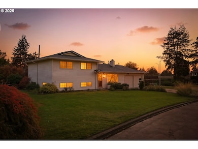 2555 NE 146th Dr, Portland, OR 97230 - photo 3