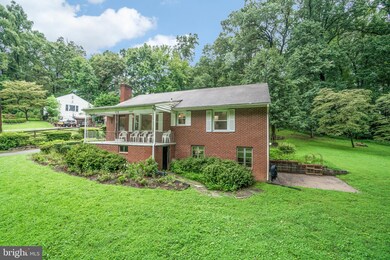 5129 Summit Dr, Fairfax, VA 22030 - photo 3