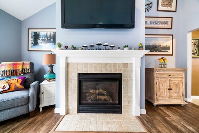 40 Magnolia Dr, Goffstown, NH 03045 - photo 4