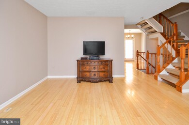 12526 Coral Grove Place, Germantown, MD 20874 - photo 3