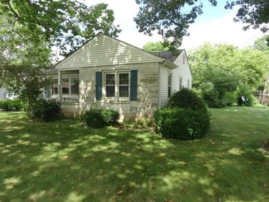 3239 Mccullough Ln, Columbus, IN 47203 - photo 2