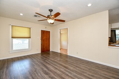 7737 Moline St, Houston, TX 77087 - photo 5