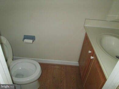 9529 Cape Anne Place, Montgomery Village, MD 20886 - photo 6