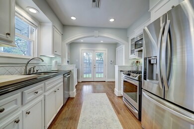 721 Ralfallen St, Houston, TX 77008 - photo 6