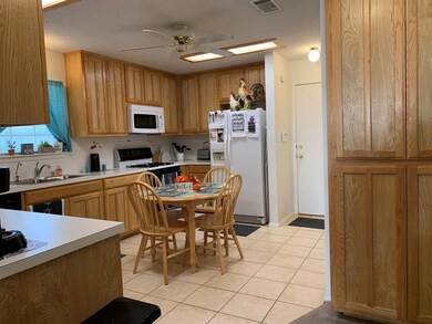 2105 Freeport Ln, Midland, TX 79707 - photo 7