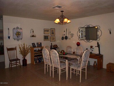 Formal Dining