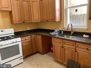 404 Chambers Ave, Camden, NJ 08103 - photo 2