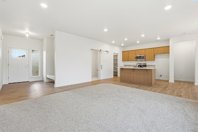 8713 Silver Mound Dr, Pasco, WA 99301 - photo 4