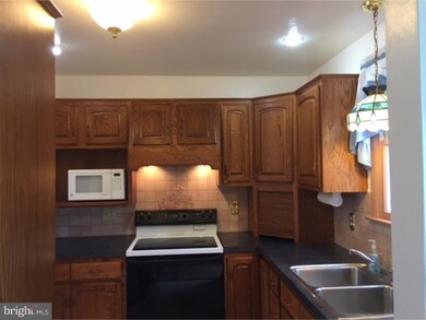 705 Chestnut St, Shoemakersville, PA 19555 - photo 7