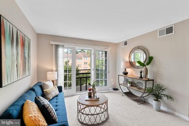 9449 Fairfax Blvd unit 303, Fairfax, VA 22031 - photo 5