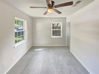 1918 Mccormick St, Denton, TX 76205 - photo 5