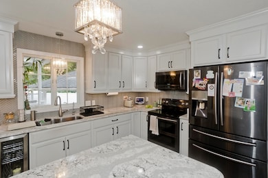 210 Naismith St, Springfield, MA 01104 - photo 5