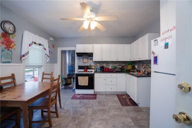 22 Washington St, Pawtucket, RI 02860 - photo 4