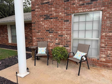 2814 2814 Springdale Ln, Duncan, OK 73533 - photo 2