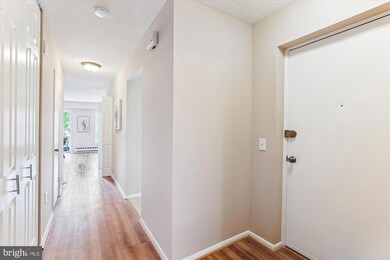 3500 Forest Edge Dr unit 151F, Silver Spring, MD 20906 - photo 3