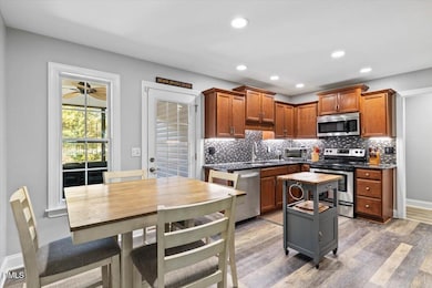 07-47 Hadleigh - Open Peek Media-7