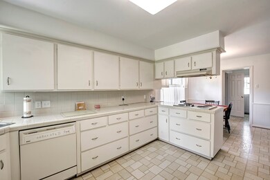 13402 Pebblebrook Dr, Houston, TX 77079 - photo 7