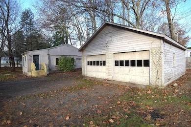 6 Dow St, Exeter, NH 03833 - photo 3