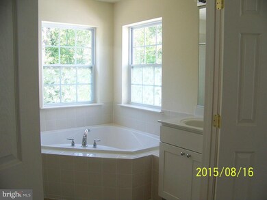 10283 Stewards Chance Ln, White Plains, MD 20695 - photo 6