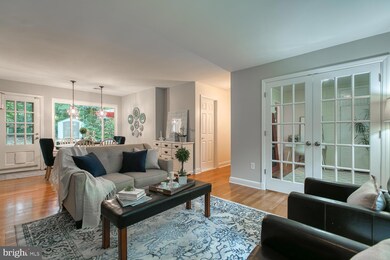 6517 Lakeview Dr, Falls Church, VA 22041 - photo 4