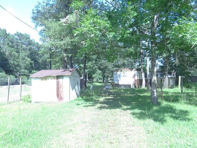 18055 Alexandria Dr, Conroe, TX 77302 - photo 2