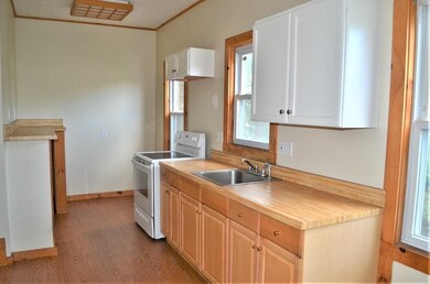 152 Broadway unit 2, Taunton, MA 02780 - photo 2