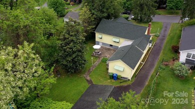 Large quarter acre lot