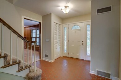 1852 Briarwood Ln, Fitchburg, WI 53575 - photo 3