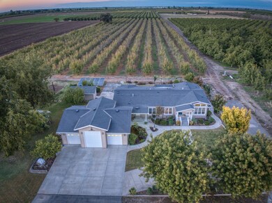 8646 Cairo Ave, Laton, CA 93242 - photo 4