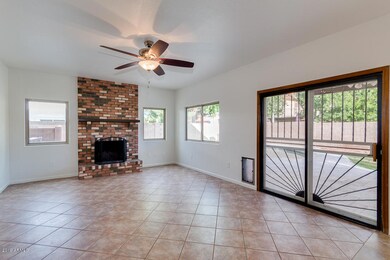 1349 N Lakeshore Dr, Chandler, AZ 85226 - photo 6