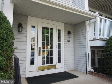 301 Palmspring Dr, Gaithersburg, MD 20878 - photo 2