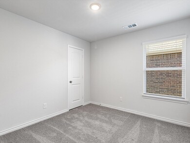 1604 Luke St, Ennis, TX 75119 - photo 5